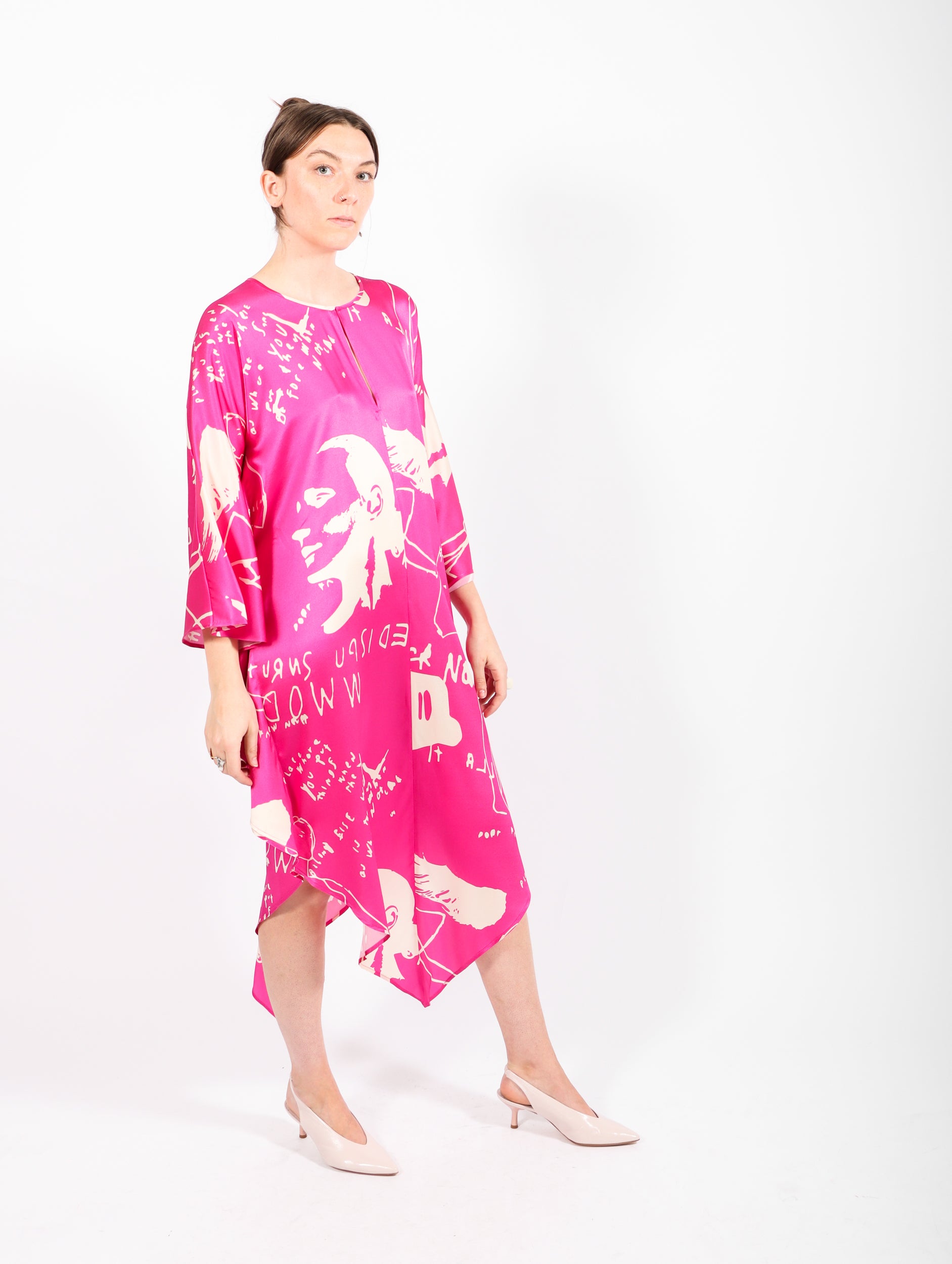 Limited Edition Triangle Kaftan in Fuchsia & Winter White by Zero