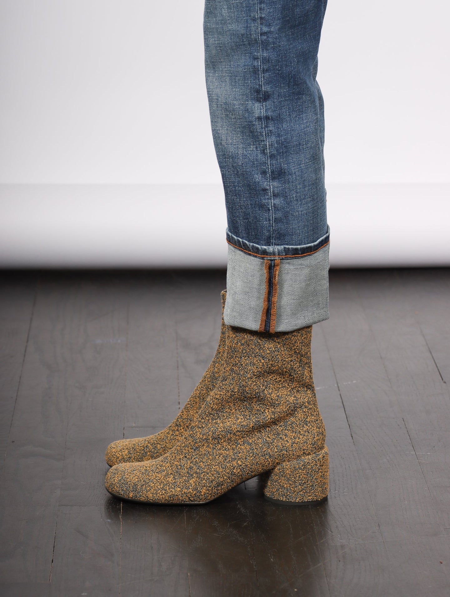 SALE SHOES