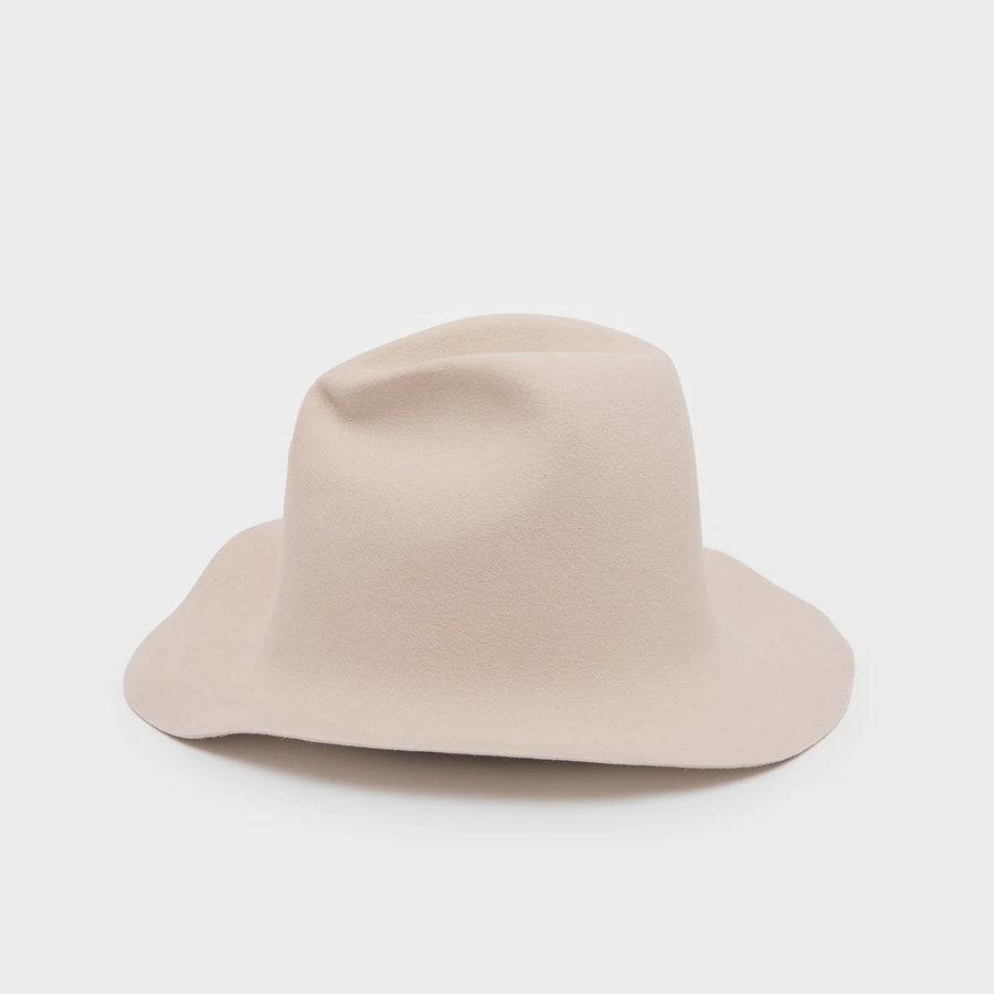 Spaventa Lapin Hat in White by Reinhard Plank-Idlewild
