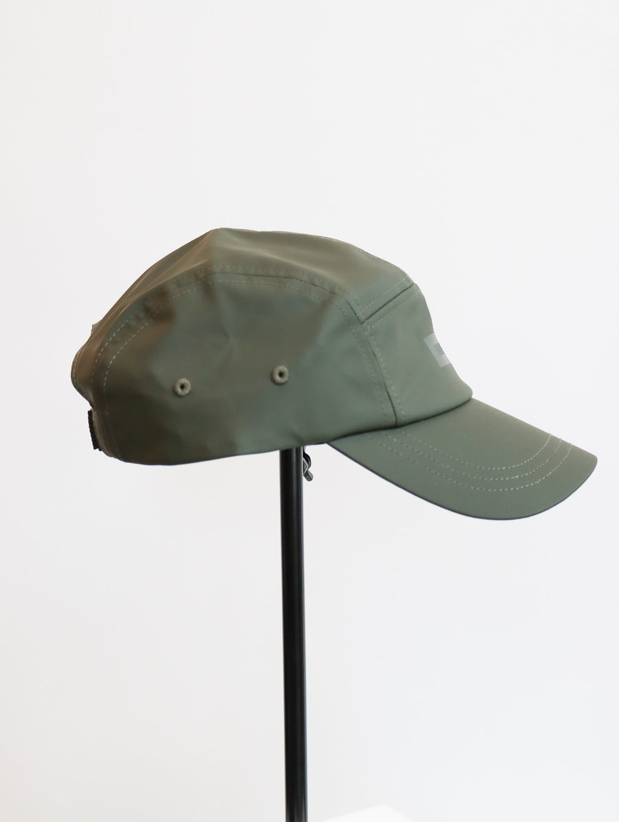 5 Panel Cap in Green by RAINS