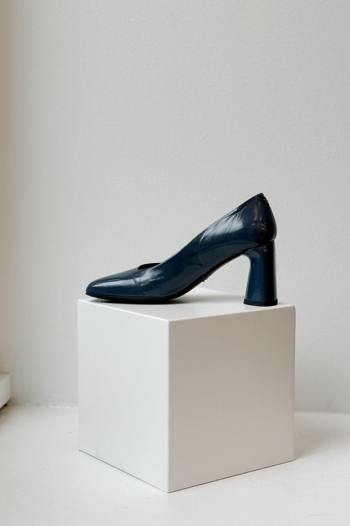 Dotty Heel in Glaze Orione by Halmanera-Halmanera-Idlewild