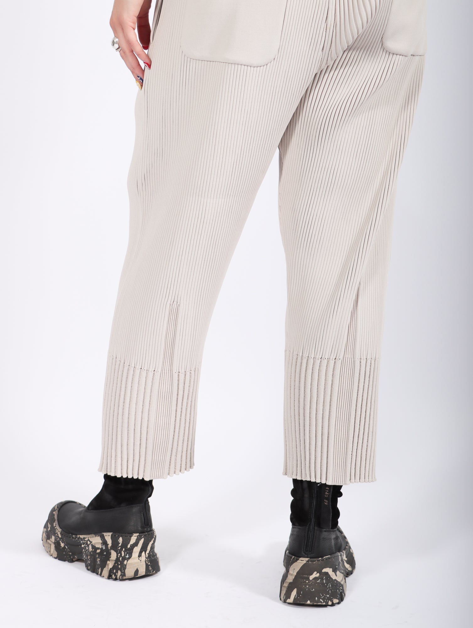 Fluted Taper Pants in Light Beige by CFCL – Idlewild