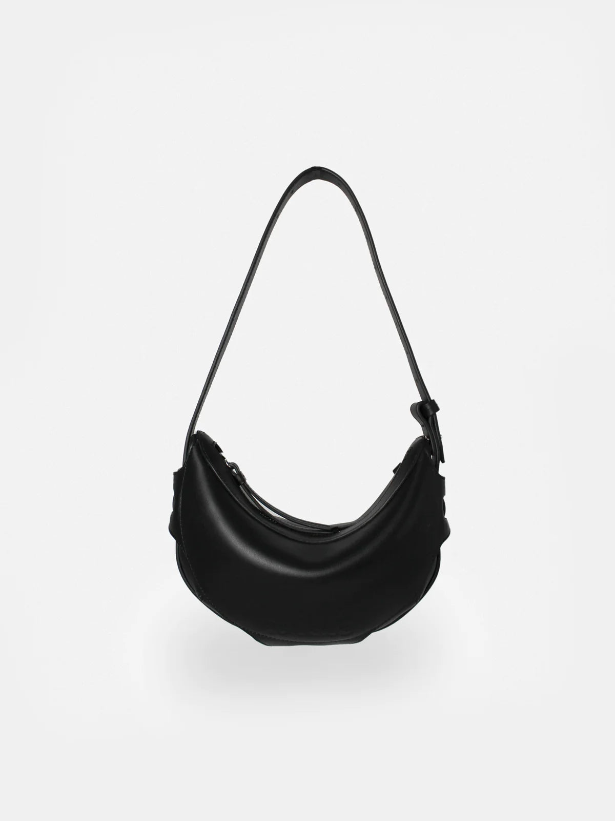 Half Moon Bag in Black by 10.03.53 – Idlewild