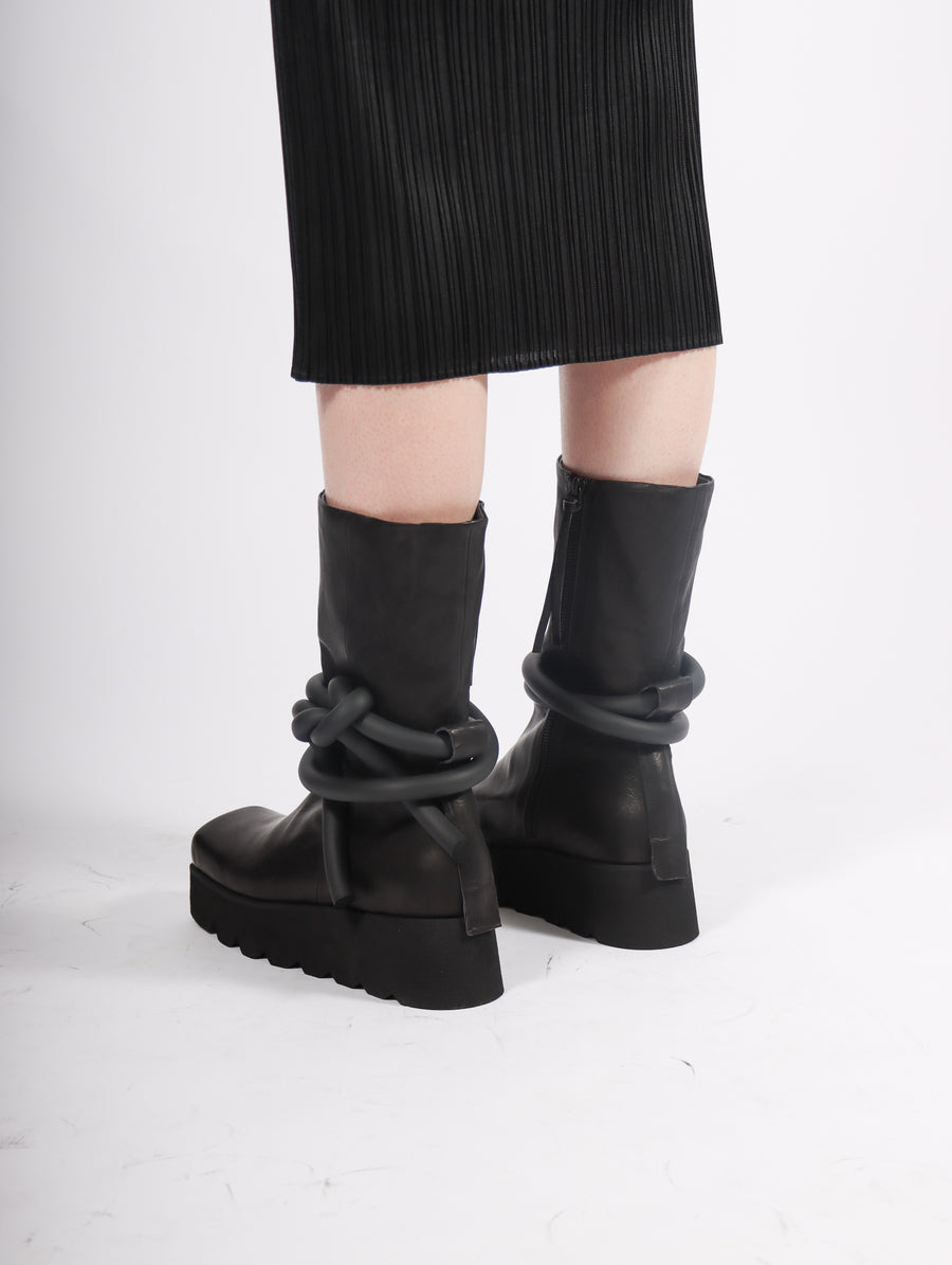 2 The Max Boots in Black by Puro-Idlewild