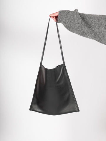 Jolo Tote in Onyx by Ruohan-Idlewild