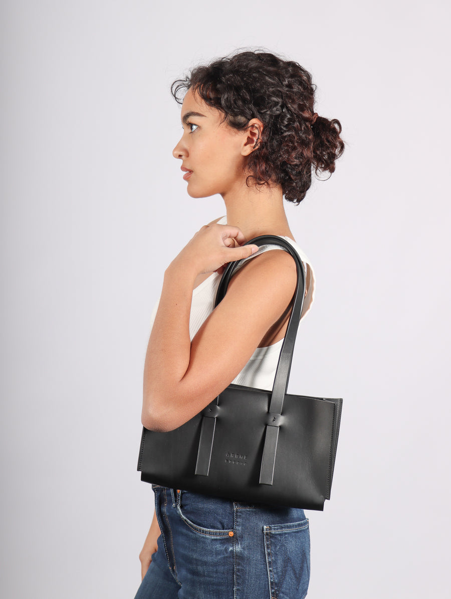 Orizzontale Shoulder Bag in Black by Arrhe Studio-Idlewild