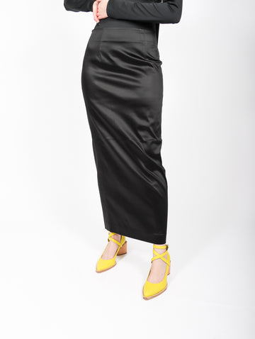 Pencil Skirt in Black by Ruohan-Idlewild