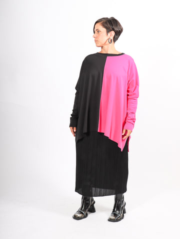 Two Tone Crew Swing Tee in Black & Pink by Planet-Idlewild
