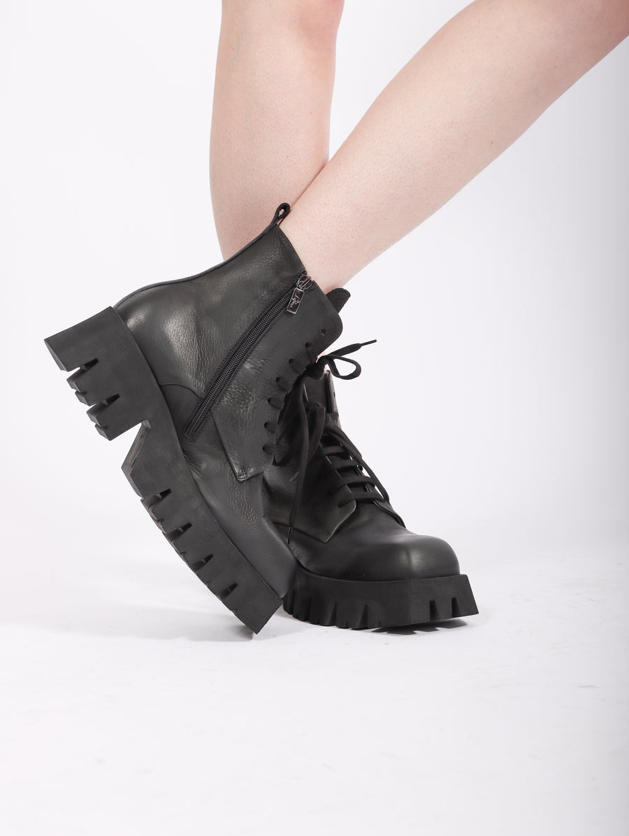 Comb Tooth Lace Up Boot in Nero by Lofina-Idlewild