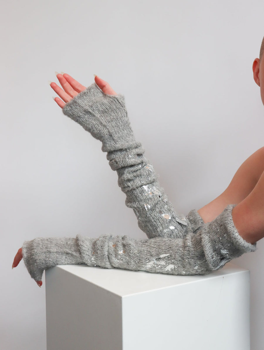 Long Line Mittens in Light Gray & Foil by Amano by Lorena Laing