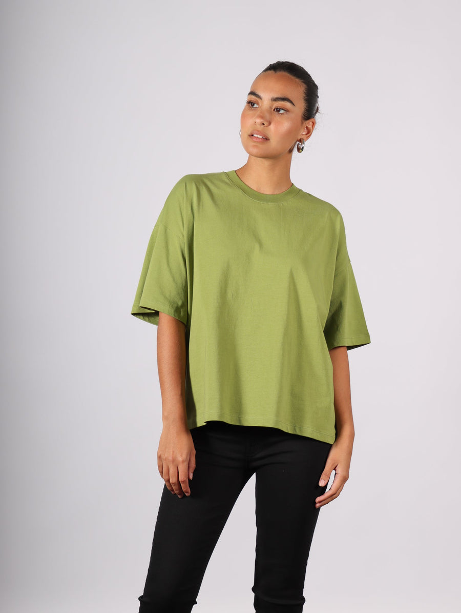 Oversized Boxy Tee in Leaf by Kowtow