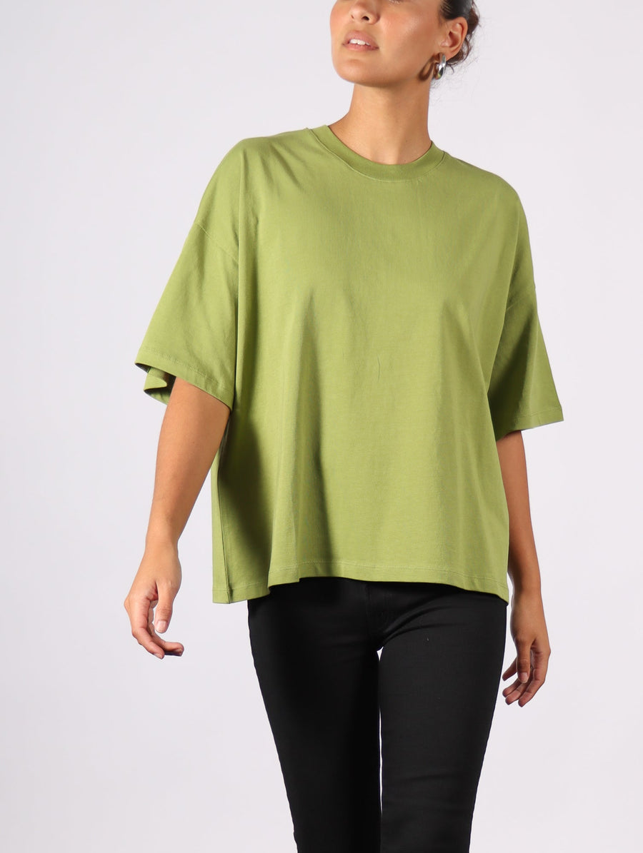 Oversized Boxy Tee in Leaf by Kowtow