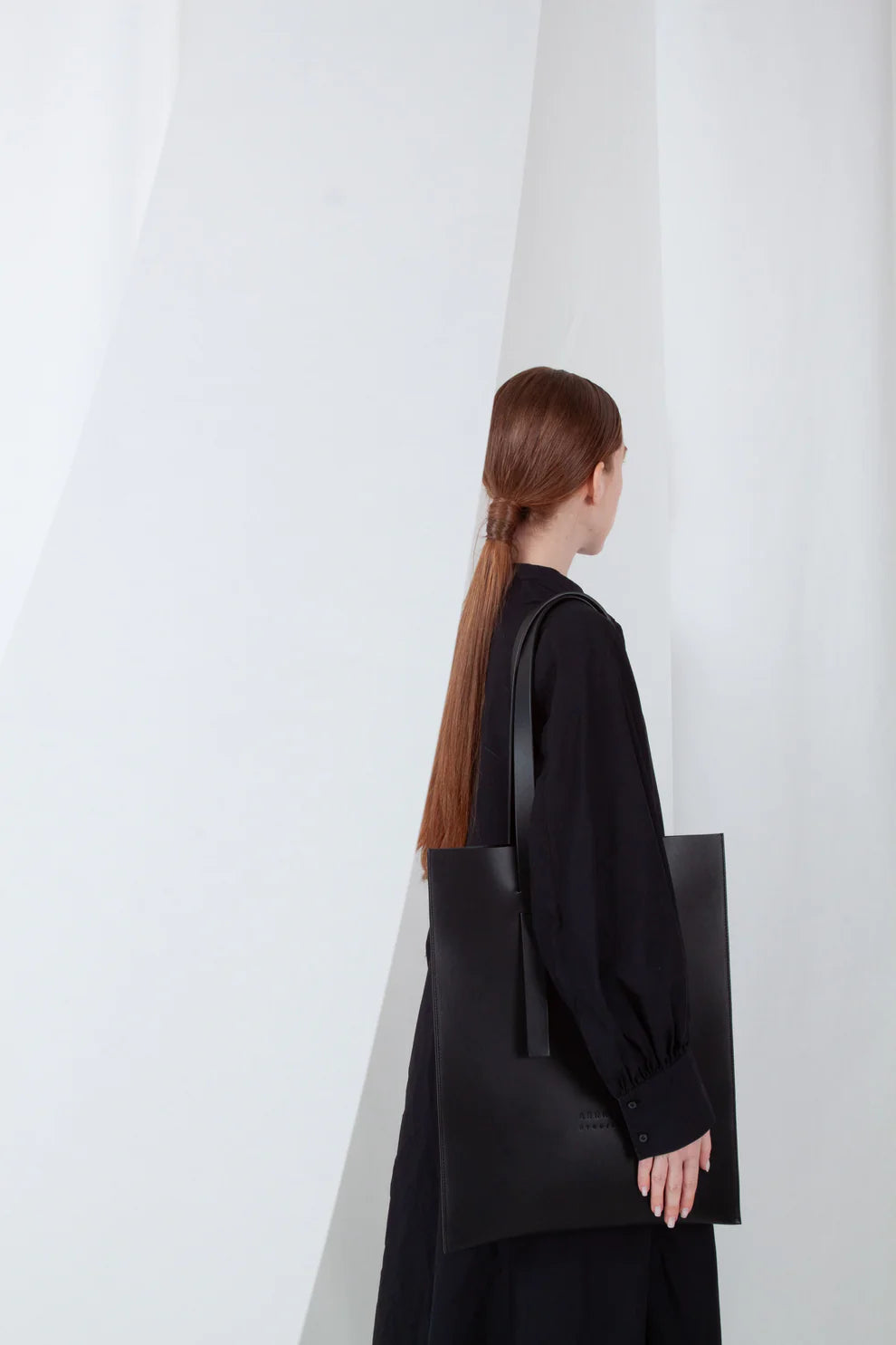 Piatta Shoulder Bag in Black by Arrhe Studio-Bags-Arrhe Studio-Idlewild