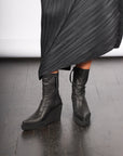 Point Landing Boots in Black by Puro