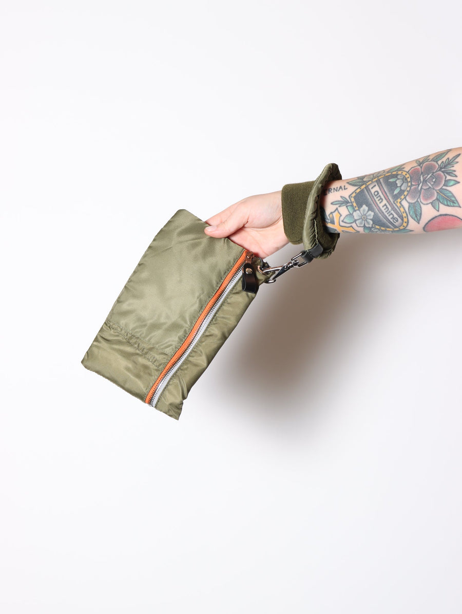 Side Flat Cuff in Olive by Minnessak