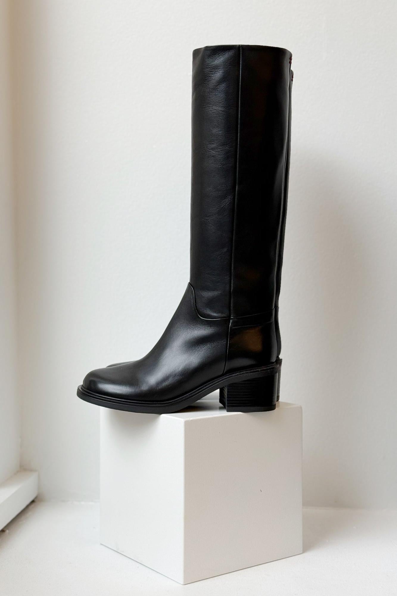 Tall Nole Boot in Old Nero by Halmanera-Halmanera-Idlewild