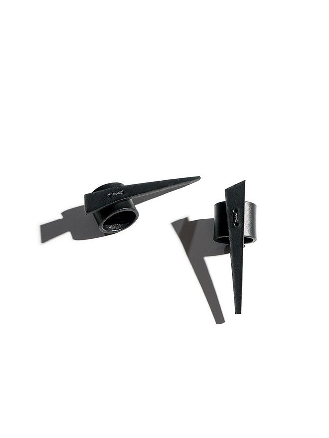 Sharp V PXL Ring in Black by Aumorfia-Aumorfia-Idlewild